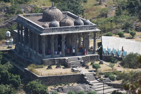 Neelkanth Mahadev Temple Kumbhalgarh – The ancient Shiva temple with a  unique Shivling – Pravāsavarṇana